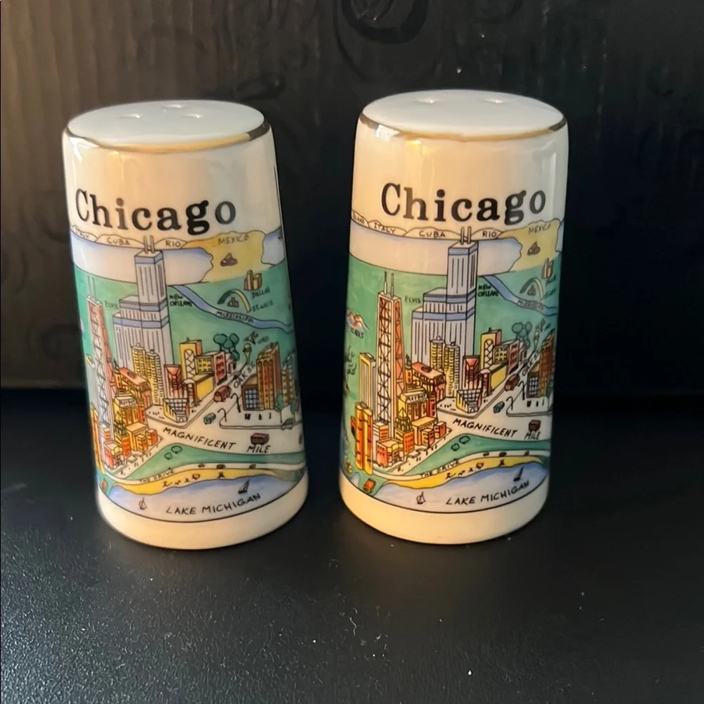 Blue‎ Salt & Pepper Shakers